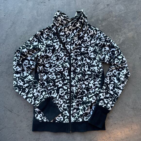 Vintage Jackets & Blazers - Vintage Y2K Lululemon Asymmetric Zip Floral Cozy Cuddle Up Jacket Women's 6